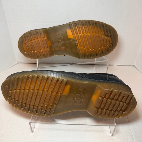 Dr. Martens AirWave Black Leather Oxfords 10905 - Picture 2 of 6